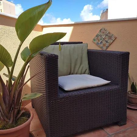 In Mit Moeblierter Terrasse Apartment Palermo