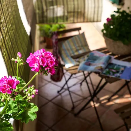 Apartment In Mit Moeblierter Terrasse *